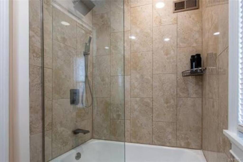 Home Away From Home On Lasalle - 3 Bd 2 Bth Slps 6 Niagara Falls Zewnętrze zdjęcie